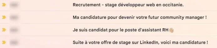 Messages de candidature en français pour des postes variés.