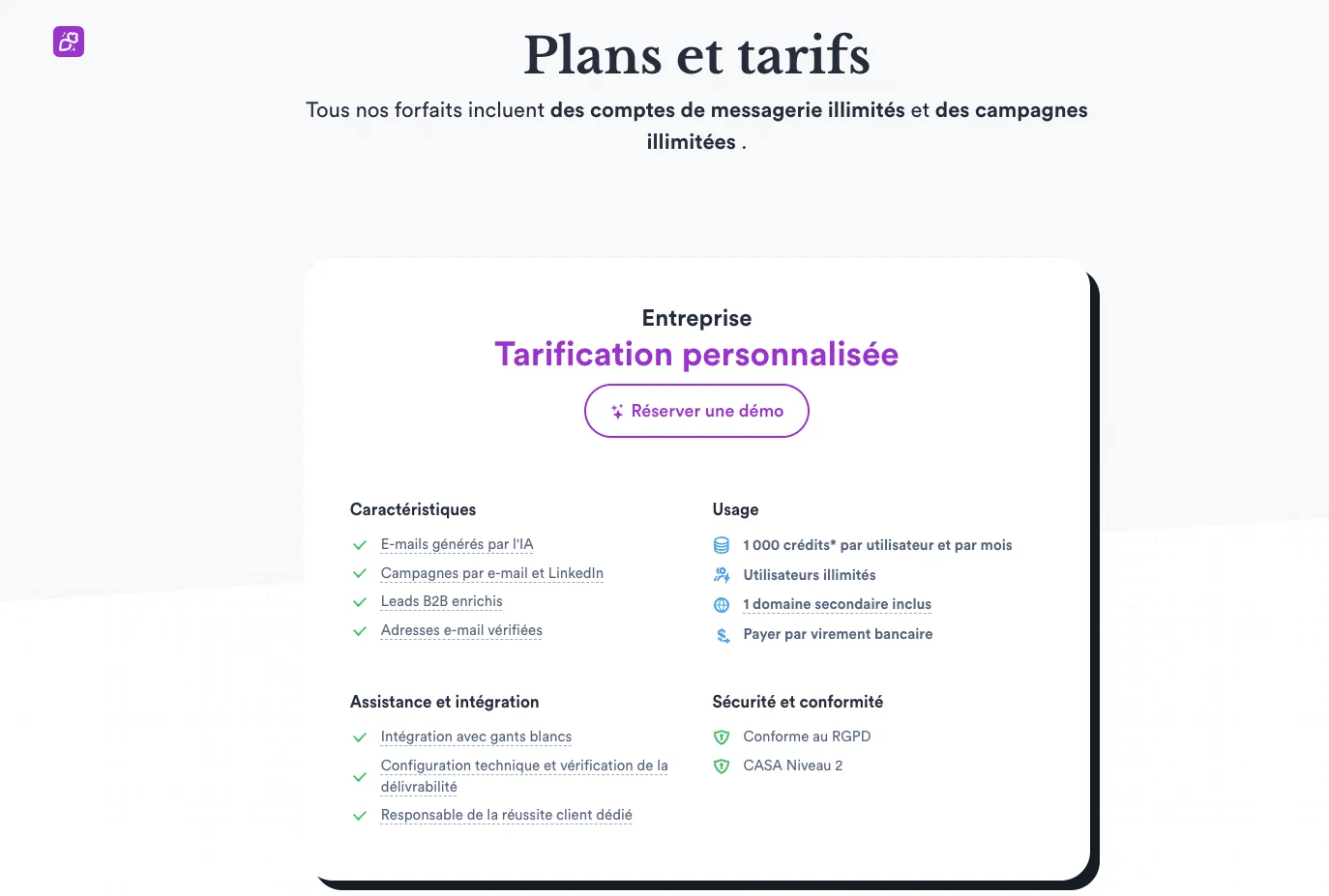 Page web présentant des plans et tarifs pour une entreprise, mentionnant "Tarification personnalisée" en blanc sur fond noir.