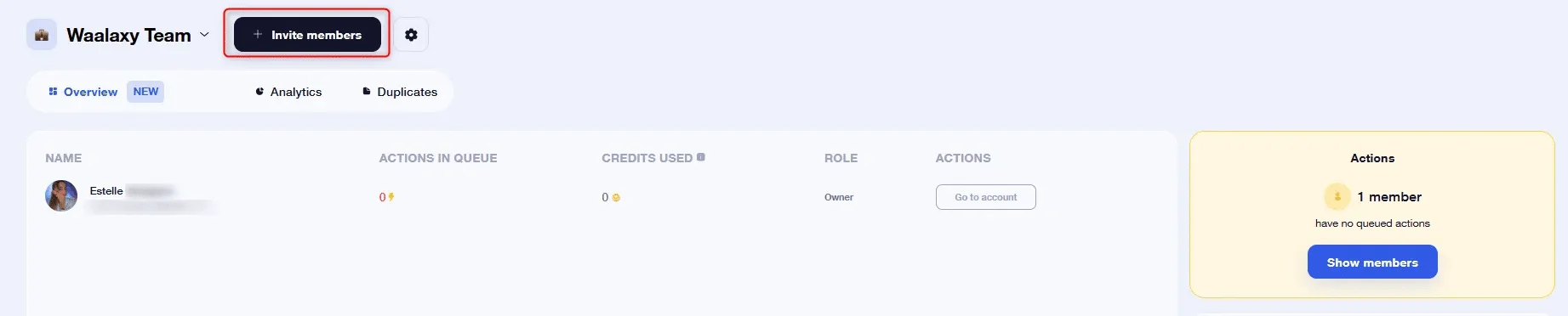 invite someone from my Waalaxy team