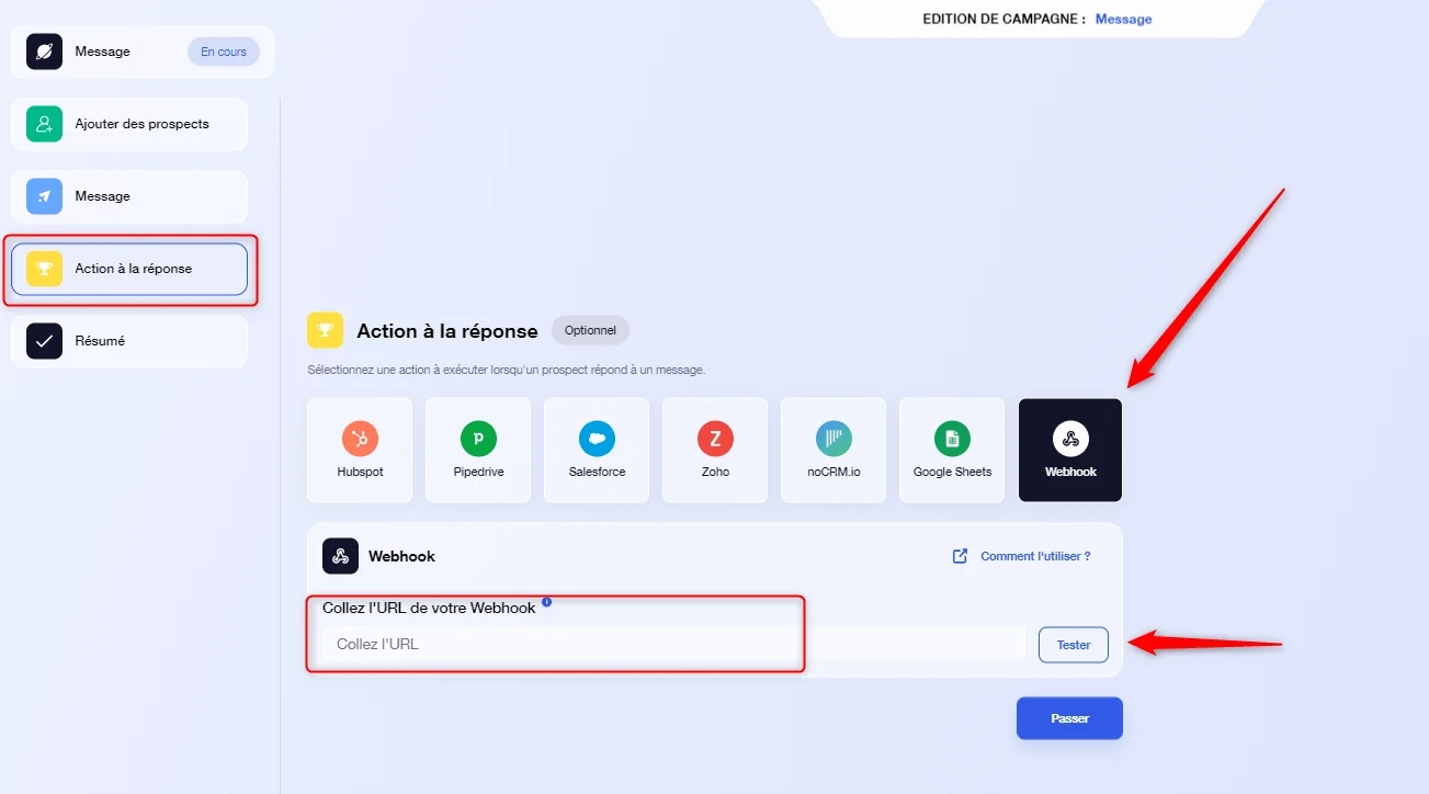 Page web avec action à la réponse, champ pour URL Webhook, bouton "Sauvegarder". Contexte : configuration d'action sur réaction.