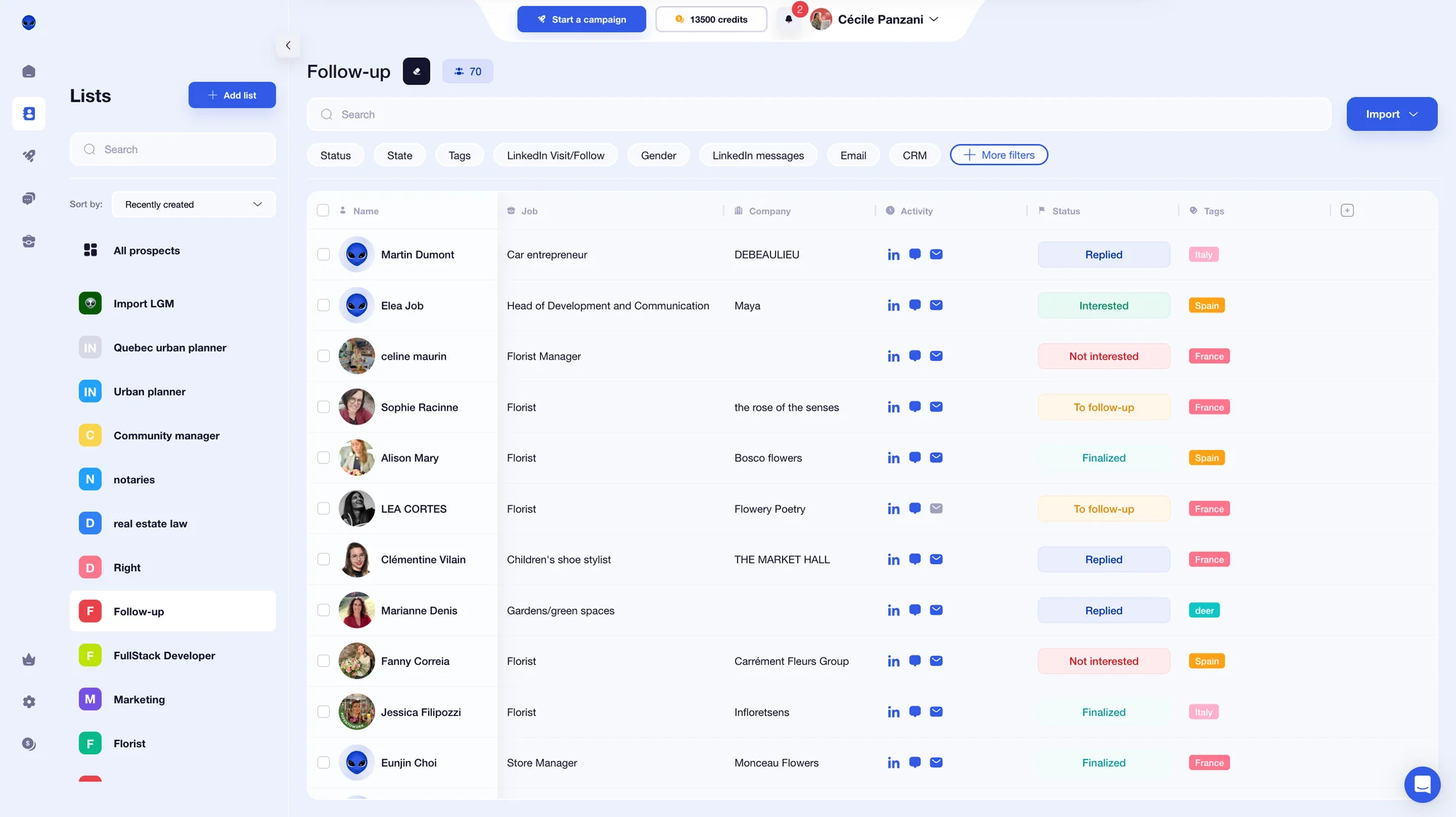 Organize your prospect lists with Waalaxy