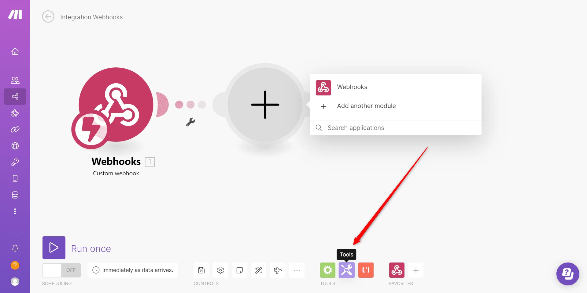 Interface d'intégration Webhooks avec bouton "Tags" en bas à droite.