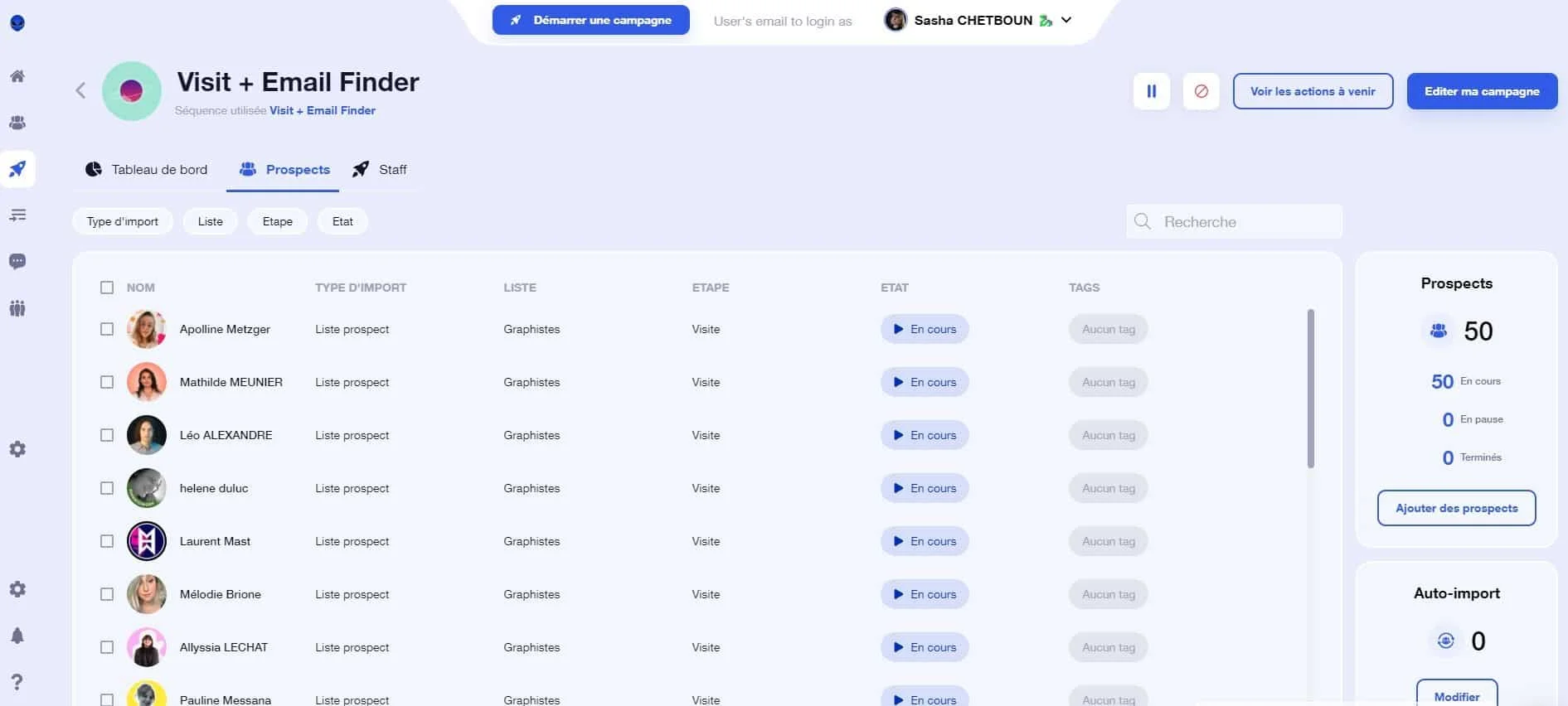 Interface d'envoi d'e-mails avec liste de prospects et paramètres d'importation.