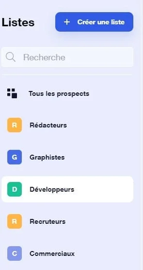 Page web présentant des listes de rôles professionnels: "Tous les prospects", "Rédacteurs", "Graphistes", "Développeurs", "Recruteurs", et "Commerciaux". Barre de recherche et bouton pour créer une liste.