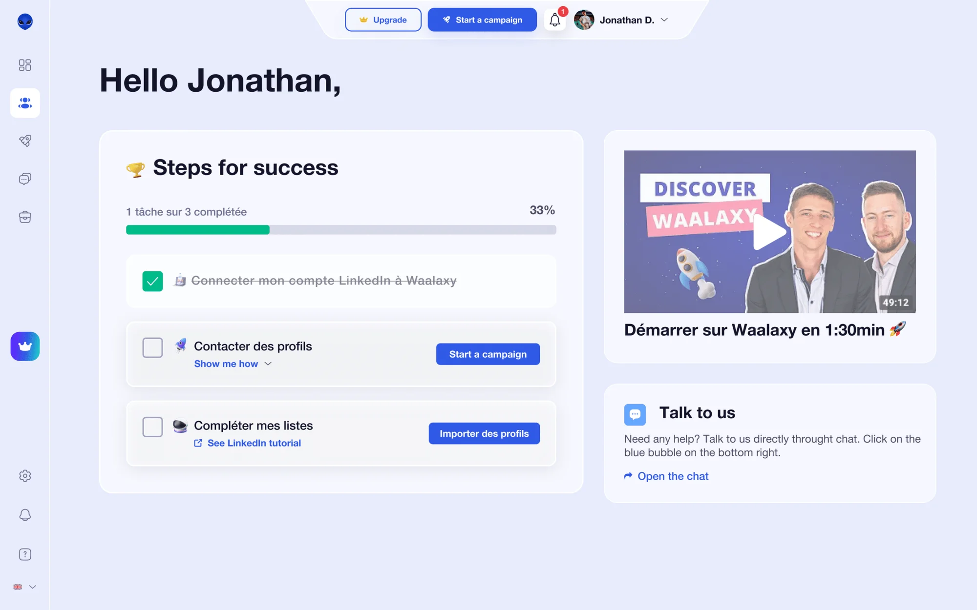 Page d'accueil de Waalaxy avec invitation à connecter LinkedIn, tâches en cours et option de contact par chat.