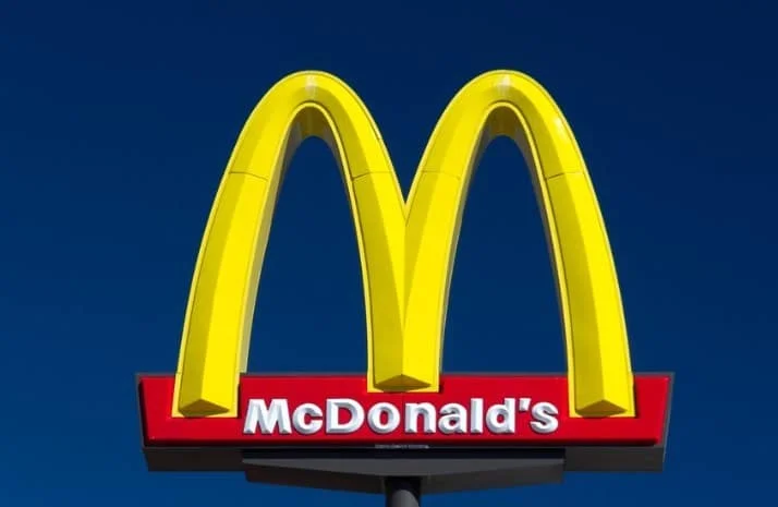 Logo McDonald's arches jaunes